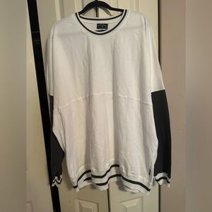 Spirit Jersey NWOT Women’s Sweatshirt light Weight Large